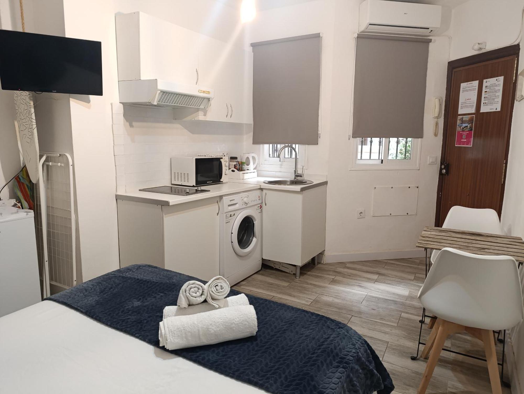 Апартаменты Blue Malaga Center Экстерьер фото